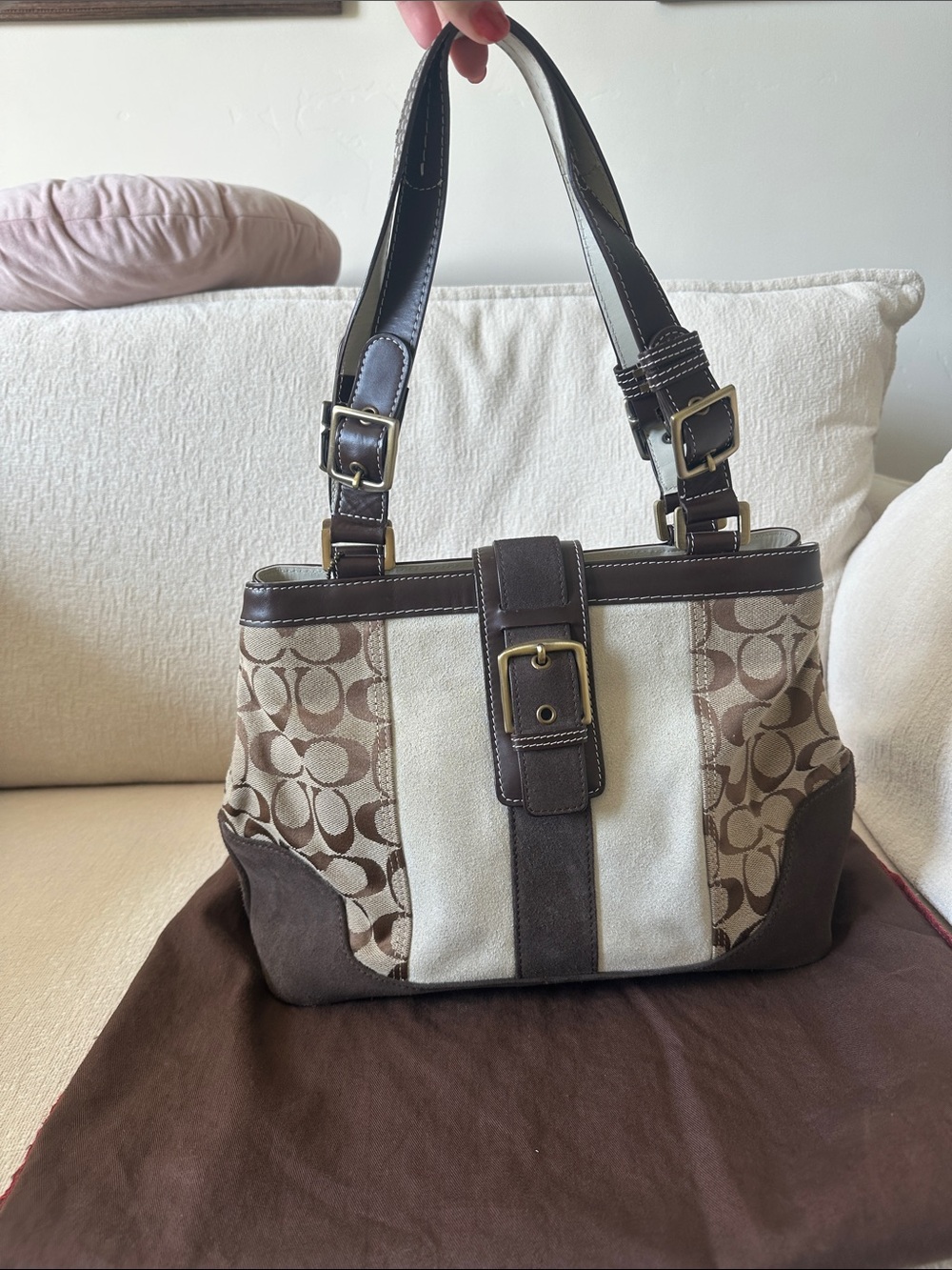 Authentic vintage Coach Two-Tone Signature Shoulder Bag in Brown and Cream